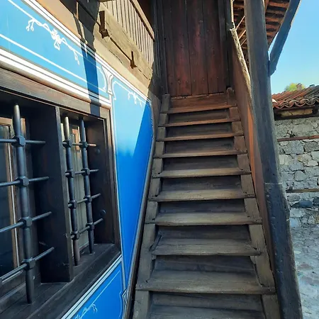 чолаковата къща