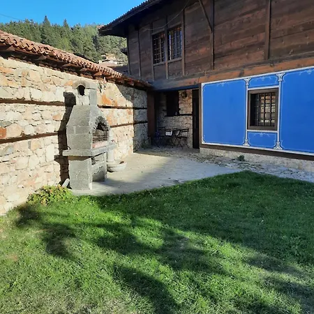 чолаковата къща Penzion Koprivštica