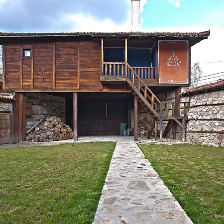 Guest house чолаковата къща Koprivshtitsa