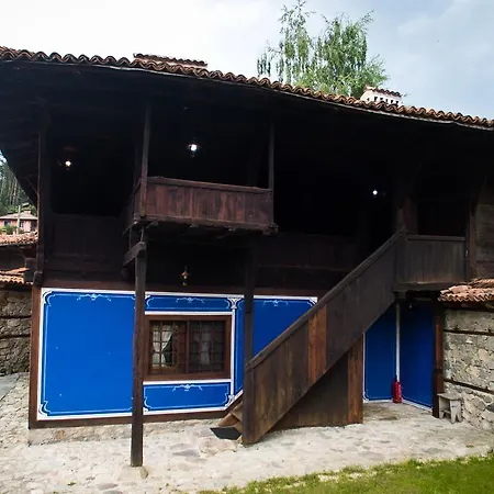 чолаковата къща Guest house 3*